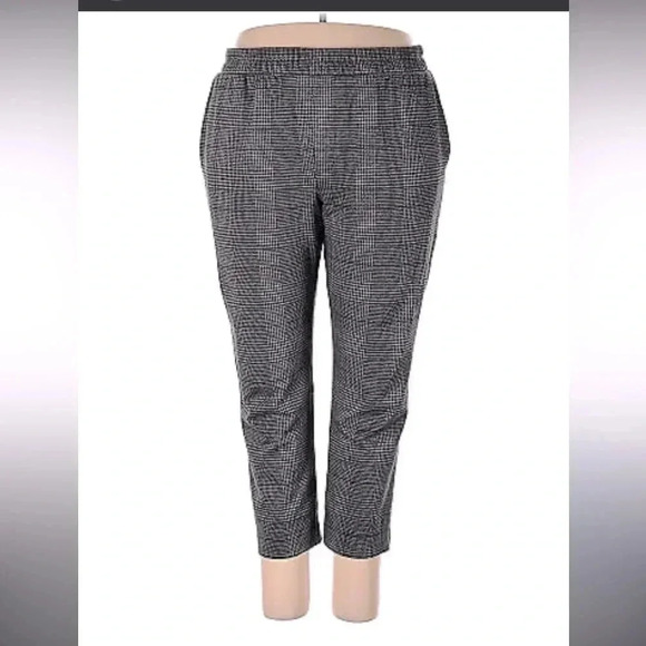 A NEW DAY PULL UP PANTS PLAID CROPPED BLACK GRAY RED POCKETS STRETCH SIZE XL - Picture 1 of 10